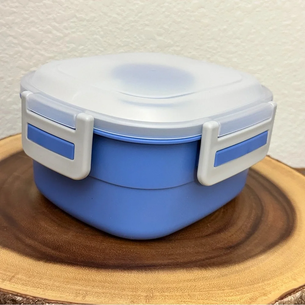 NWT- Manna Blue Salad Bento Box with Spork & Ice Pack 45.7 Oz Air Tight